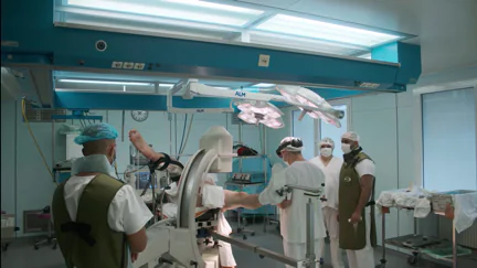 XR Doctor Assistant operating room collaboration scene